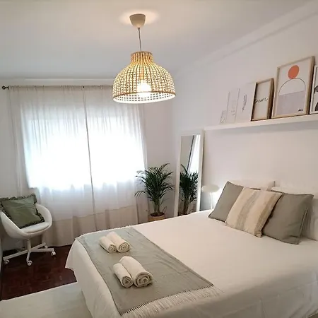 Apartment White Glam Ap